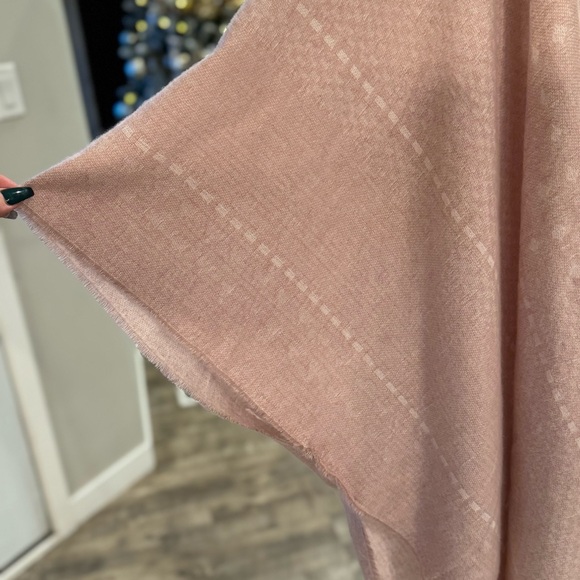 Gentle Fawn Medium/Large Blush & White Hermosa Cover Up/Kimono with Fringe Boho - Picture 6 of 10